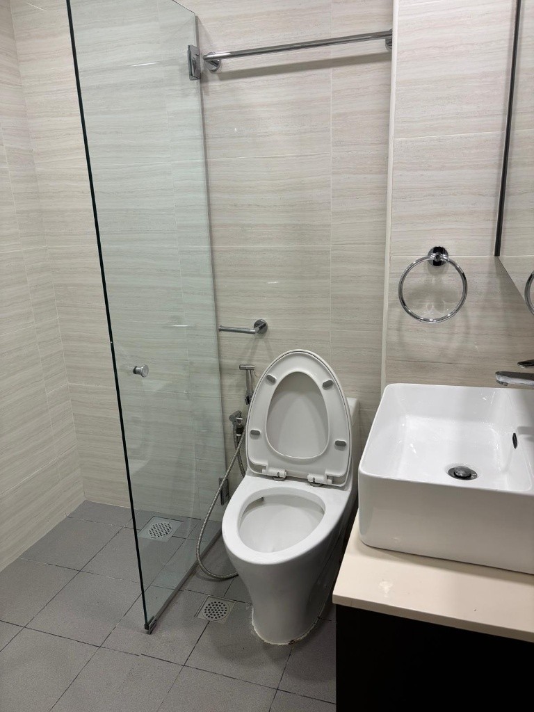 Room for Rent/Balestier, Toa Payoh MRT/ For 1-3 pax/ Available Immediately - Serangoon - Flat - Homates Singapore