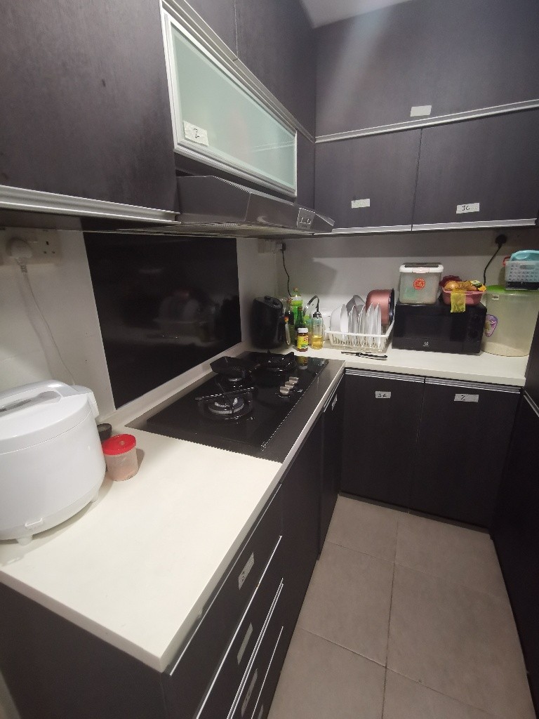 Available﻿ Immediate - Master Room/Include Utilities/Wifi/Aircon/No Agent Fee/Light Cooking Allowed/Washing Machine - Dhoby Ghaut - Bedroom - Homates Singapore