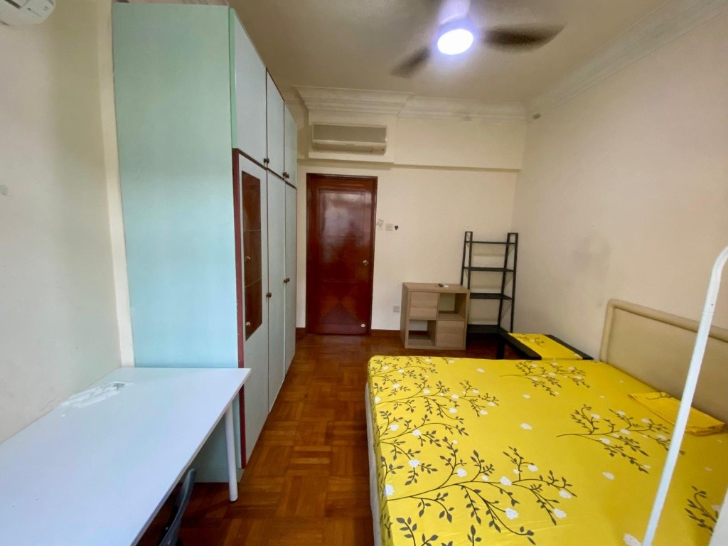 Room for Rent/28 Balmoral Park/ For 1 pax/ Available 31 May - Bukit Timah 武吉知馬 - 整個住家 - Homates 新加坡