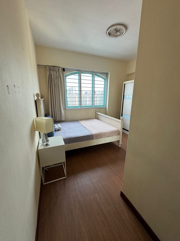 Available﻿ Immediately - Master Room/Include Utilities/Wifi/Aircon/No Agent Fee/Light Cooking Allowed/Washing Machine - Toa Payoh 大巴窯 - 分租房間 - Homates 新加坡