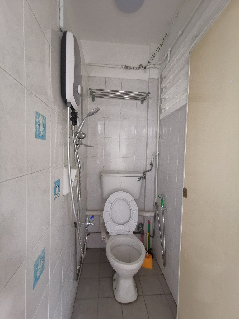 Available﻿ Jul 20 - Common Room/Include Utilities/Wifi/Aircon/No Agent Fee/Light Cooking Allowed/Washing Machine - Toa Payoh 大巴窑 - 整个住家 - Homates 新加坡