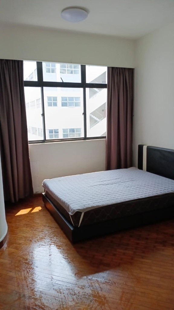 Room for rent / TOA PAYOH, NOVENA MRT / Master room / 1pax stay / Available Immediately - Toa Payoh 大巴窑 - 分租房间 - Homates 新加坡