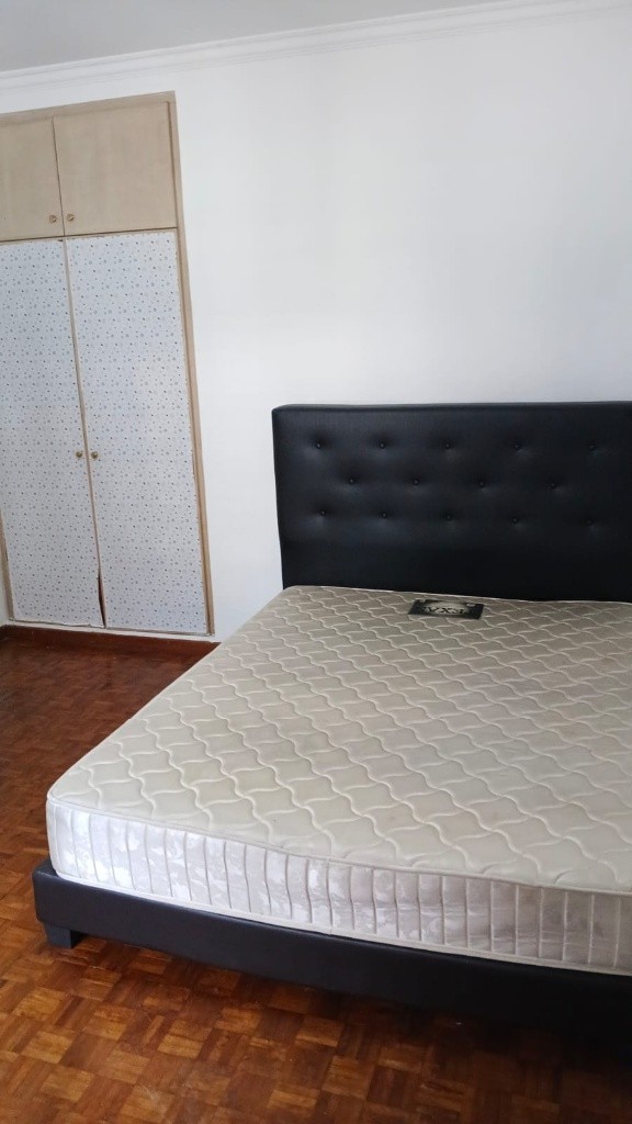 Room for rent / TOA PAYOH / NOVENA / Common room / 1pax stay / Available immediate - Toa Payoh 大巴窑 - 分租房间 - Homates 新加坡