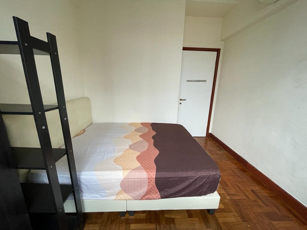 Room For rent/43 JURONG EAST AVENUE 1, PARC OASIS BLK HIBISCUS 60977 Road/commen /for 1pax/2pax Available Immediate  - Toa Payoh 大巴窯 - 整個住家 - Homates 新加坡