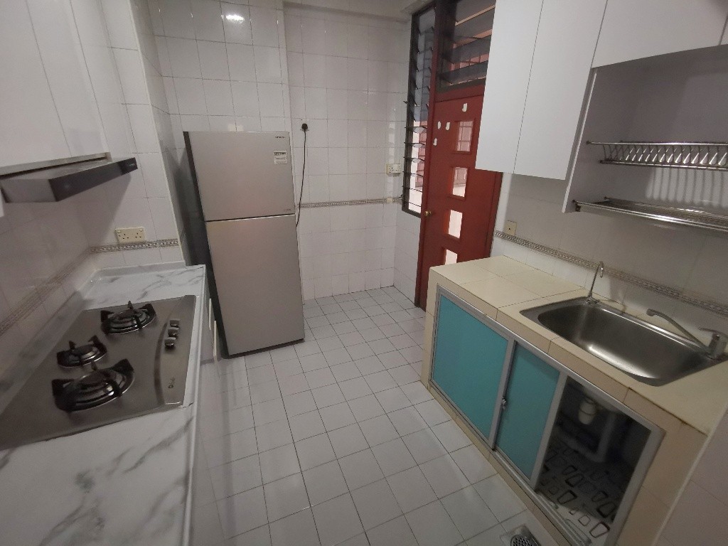 Room For rent/43 JURONG EAST AVENUE 1, PARC OASIS BLK HIBISCUS 60977 Road/commen /for 1pax/2pax Available Immediate  - Toa Payoh 大巴窯 - 整個住家 - Homates 新加坡