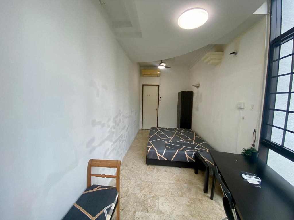 Room for rent / Jurong West / Common room / 1pax stay / Available Oct 2 - Jurong West - Bedroom - Homates Singapore
