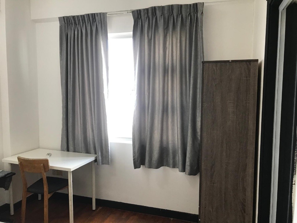 Room for rent / Kallang MRT / Stadium MRT / Mountbatten MRT / Master room / 1pax stay / Available 2 September - Geylang 芽笼 - 分租房间 - Homates 新加坡