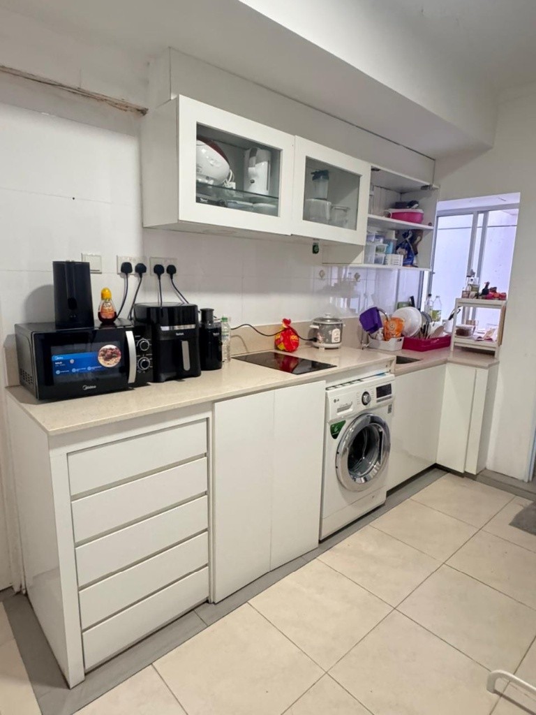 Room for rent / ORCHARD / SOMERSET / Common room / 1pax stay / Available 6 Oct - River Valley 裡峇峇利 - 分租房間 - Homates 新加坡