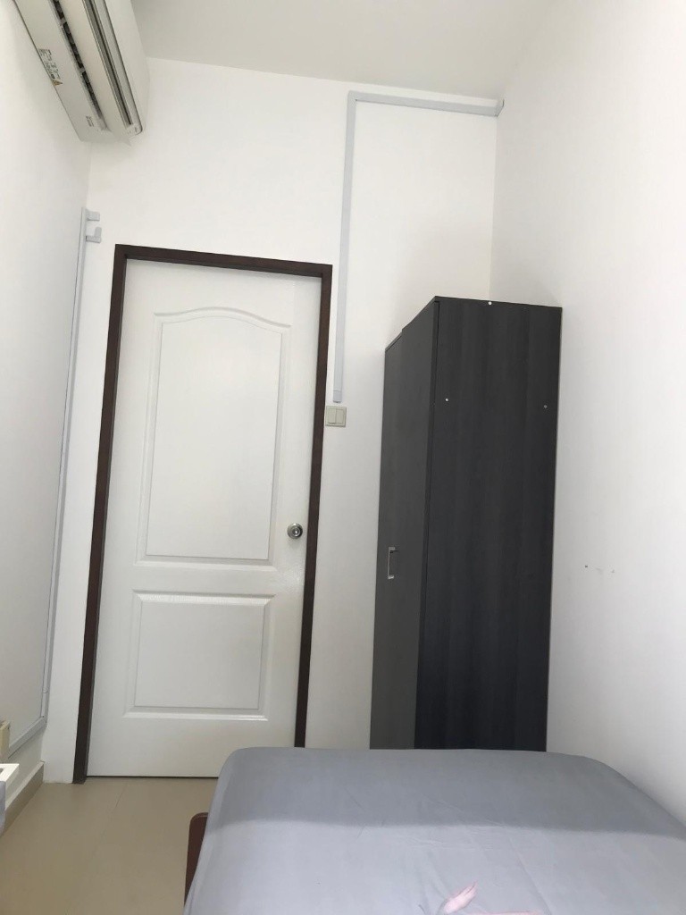 Room for rent / TOA PAYOH / Common room / 1pax stay / Available 7 Oct - Toa Payoh 大巴窯 - 整個住家 - Homates 新加坡