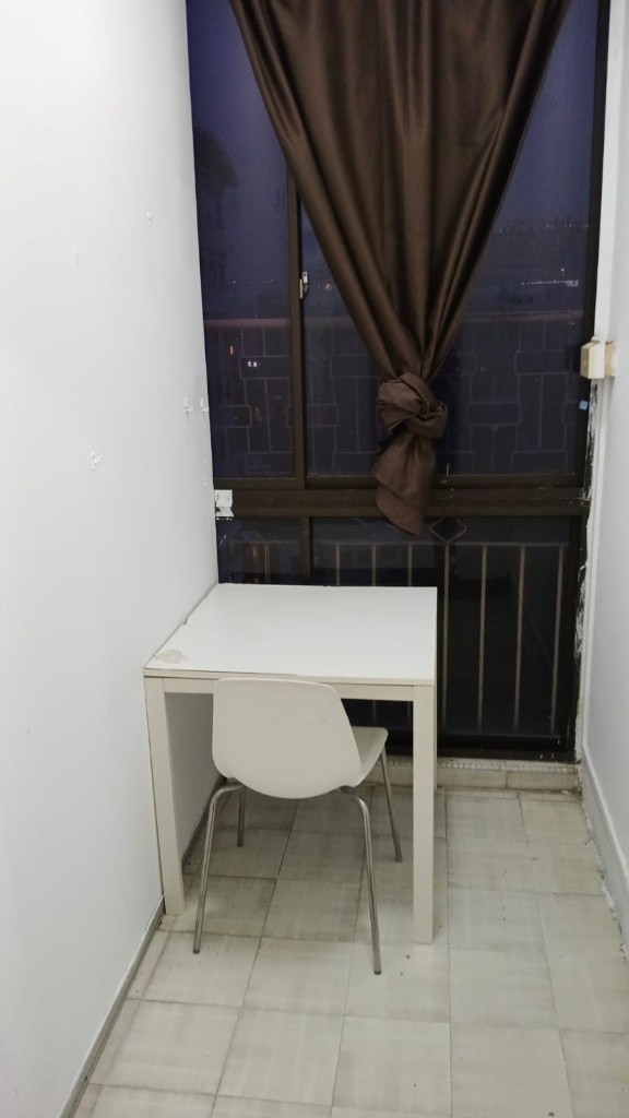 Room for rent / SOMERSET / Classic Queen Room / 1 - 2 pax stay / Available Immediately - Somerset - Bedroom - Homates Singapore
