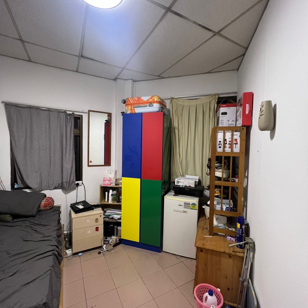  Room for rent / BUGIS MRT / Classic BEDROOM / 1pax stay / Available NOV 10 - Lavender - Bedroom - Homates Singapore