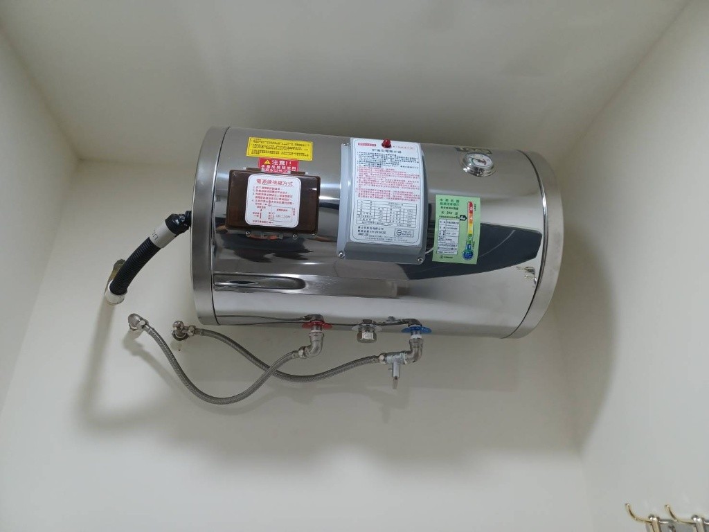 后里市中心全新電梯套房_1房1廳1廚1衛_獨洗獨曬獨煮_附機車位 - 后里区 - 独立套房 - Homates 台湾