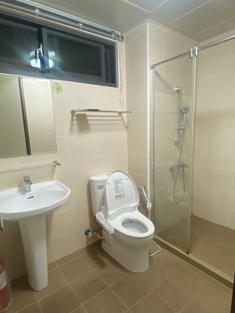 全新裝潢鐵道路共享公寓 - East - Bedroom - Homates Taiwan