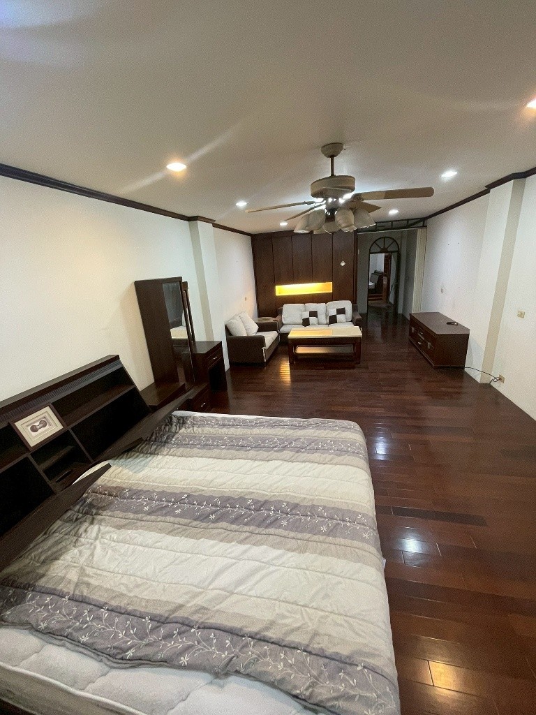 中陽路🎀優質地段🎀寬敞大透天🎀超美裝潢✅可租補 - 丰原区 - 整个住家 - Homates 台湾