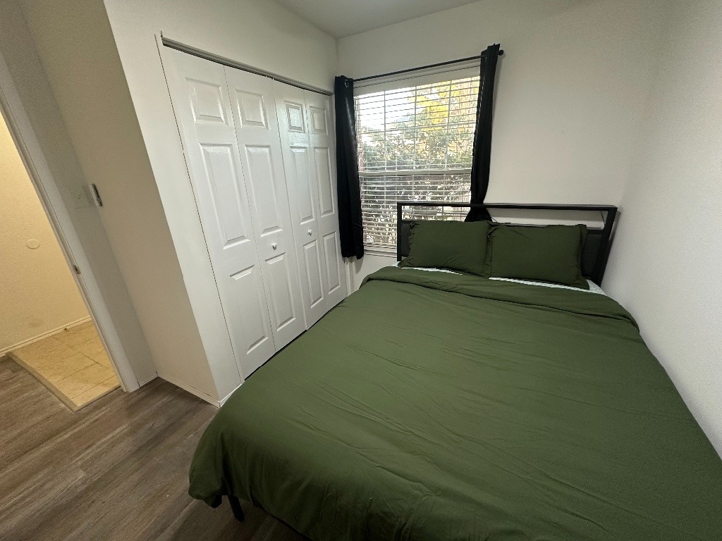 Katy Bedroom 1 -  - 分租单间 - Homates 美国