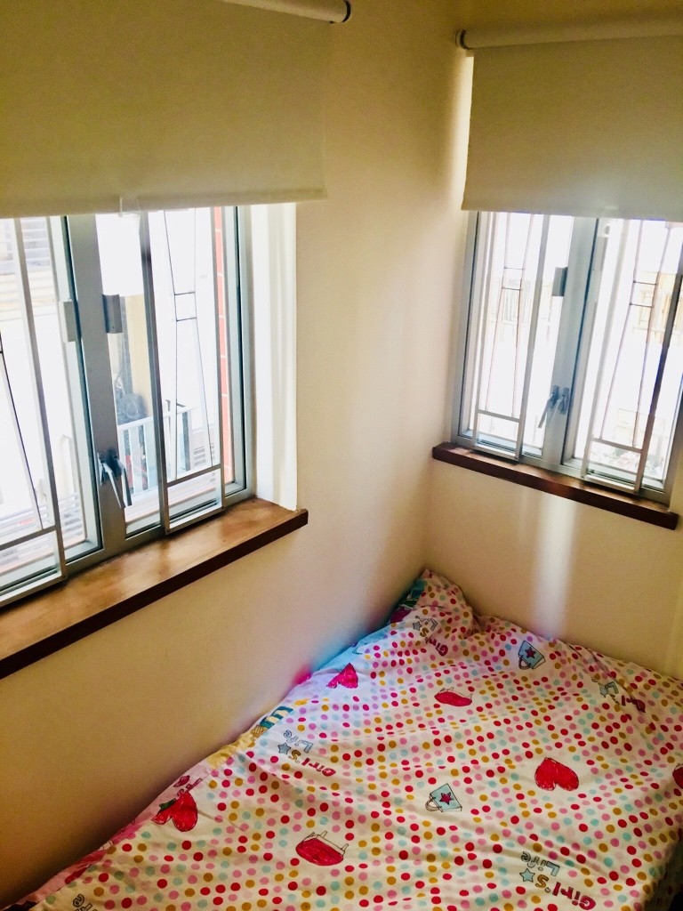 Nice modern apartment in Mid level-Caine Road - 西半山 - 房間 (合租／分租) - Homates 香港