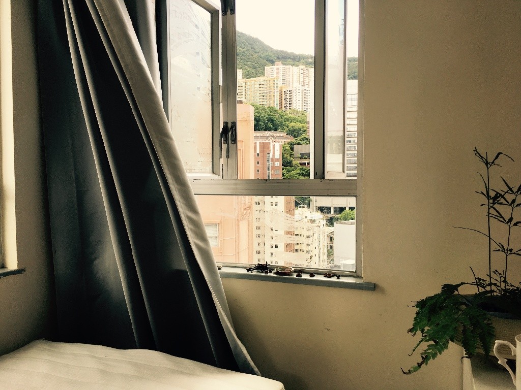 Bright and airy room in HKU/ Sai Ying Pun, with ROOF TERRACE!! - 西區 - 房間 (合租／分租) - Homates 香港