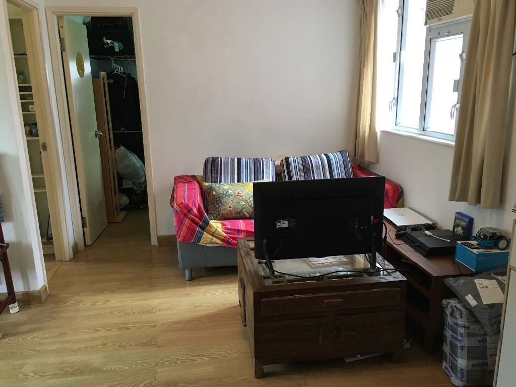 Kennedy Town - Smithfield Road - 2BR/1Bath Flat - 1 Room to Rent - 西區 - 住宅 (整間出租) - Homates 香港