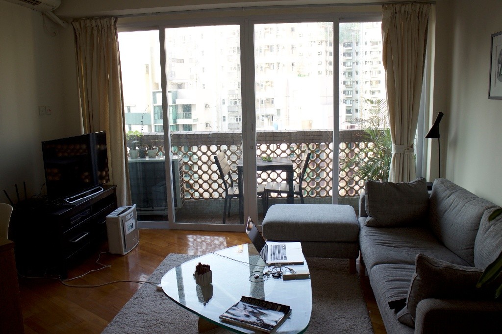 Cozy bedrooom in a bright and spacious flat in Midlevels - 中半山/金鐘 - 房間 (合租／分租) - Homates 香港