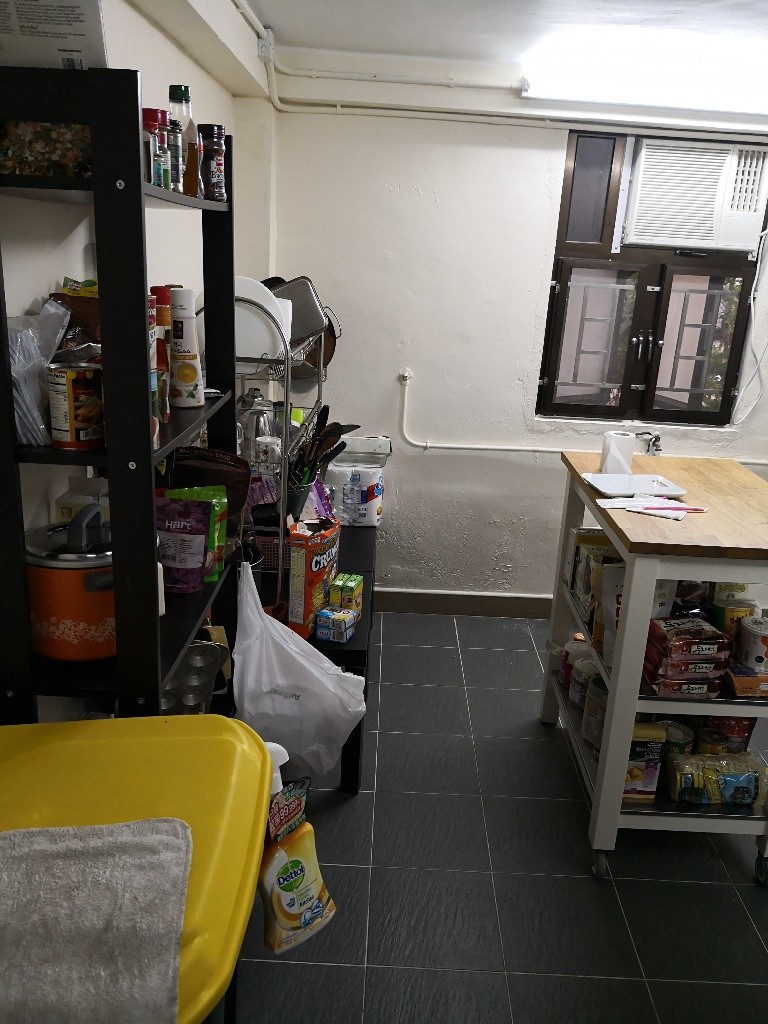 Spare room available in village house  - 元朗 - 房間 (合租／分租) - Homates 香港