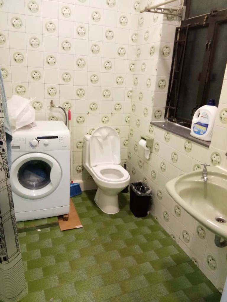 Spacious room in a 2 bedrooms flat (388sq ft) for rent - 太古/西灣河 - 房間 (合租／分租) - Homates 香港