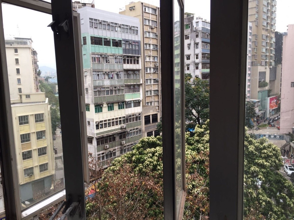 Double Room in Fully Furnished Prince Edward Flatshare: 6 mins from PE MTR with a lift, park, and roof terrace! - 太子 - 房間 (合租／分租) - Homates 香港