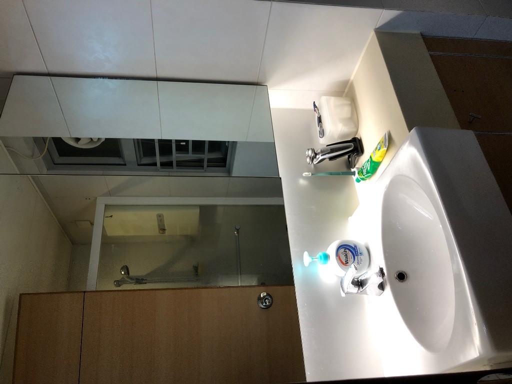 Large Bedroom with Great View in a Modern Apartment - 大角咀 - 住宅 (整間出租) - Homates 香港