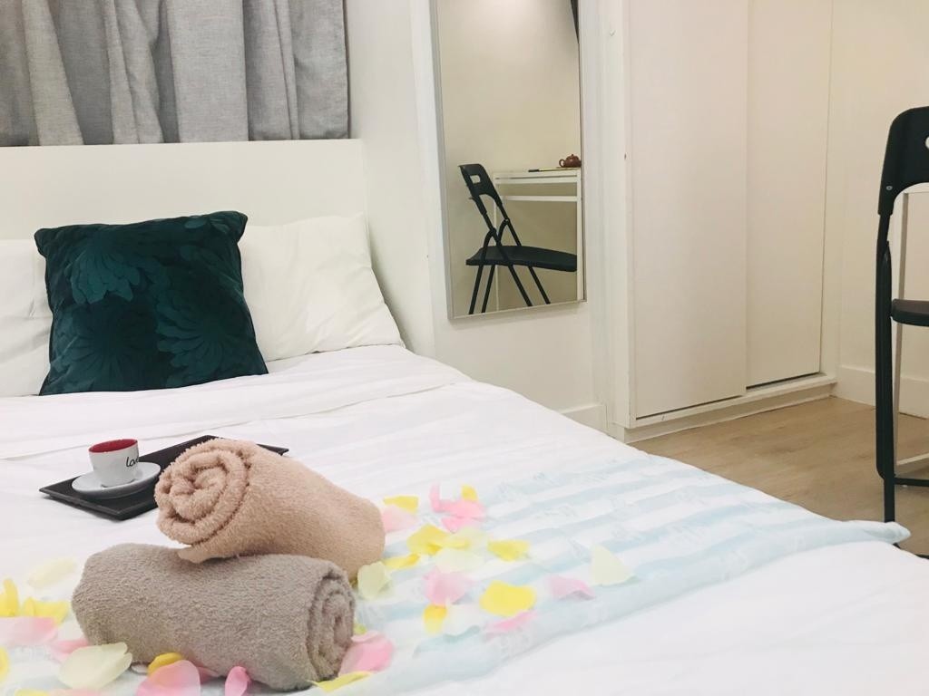 Studio in Causeway Bay near MTR Exit C - Promotion $7000 - 銅鑼灣 - 獨立套房 - Homates 香港