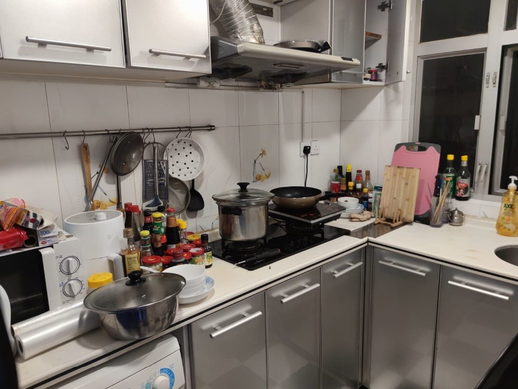 太子男生共居空間金安大廈 male coliving at Prince Edward Kam On Buiding( short term rent) - 太子 - 房間 (合租／分租) - Homates 香港