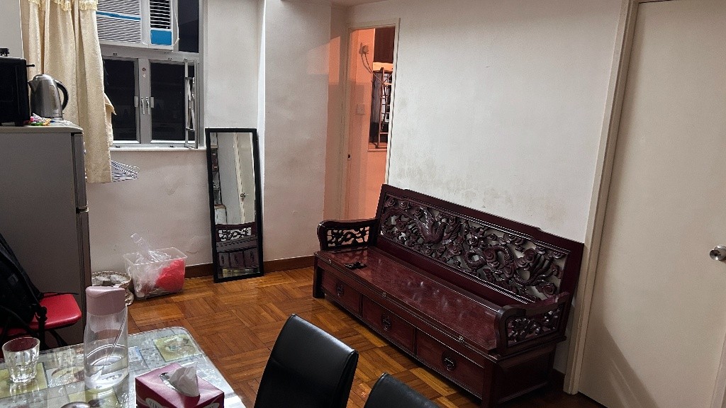 One room share available in Quarry bay for bachelor - 鰂魚涌 - 房間 (合租／分租) - Homates 香港