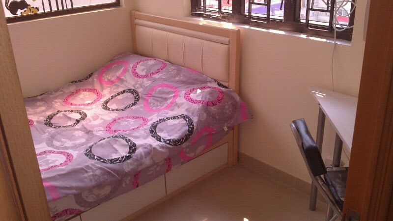 1000 sq.ft ROOFTOP !!!  near MTR --- Yaumatei ROOM available today !!! - 旺角/油麻地 - 房間 (合租／分租) - Homates 香港