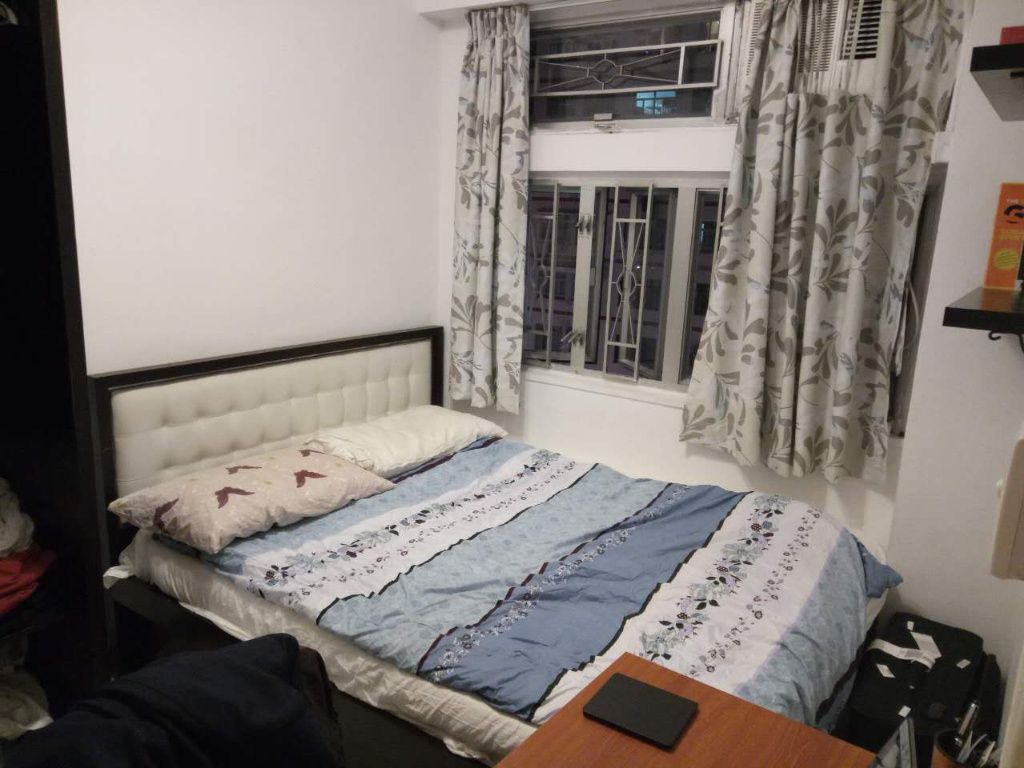 Large furnished room for rent in Wan Chai, only a few minutes away from Wan Chai MTR station - 灣仔 - 房間 (合租／分租) - Homates 香港