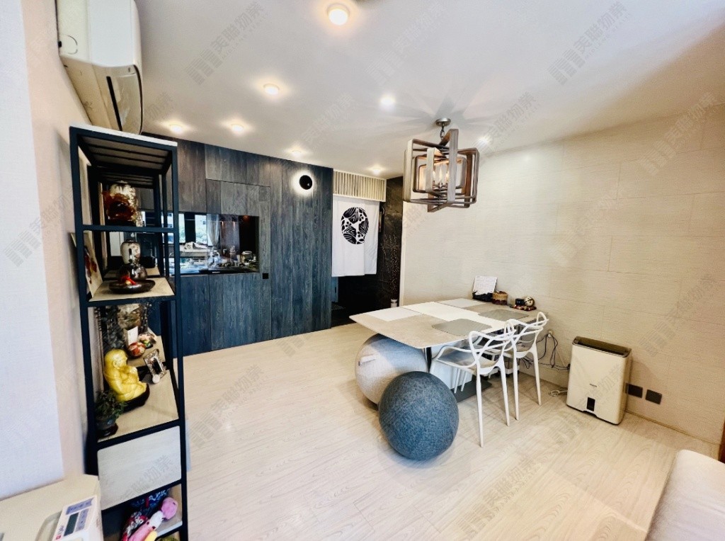 Serene room &amp; bathroom in 1300 sq ft flat - 九龍城 - 房間 (合租／分租) - Homates 香港