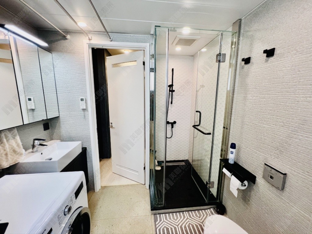 Serene room &amp; bathroom in 1300 sq ft flat - 九龍城 - 房間 (合租／分租) - Homates 香港