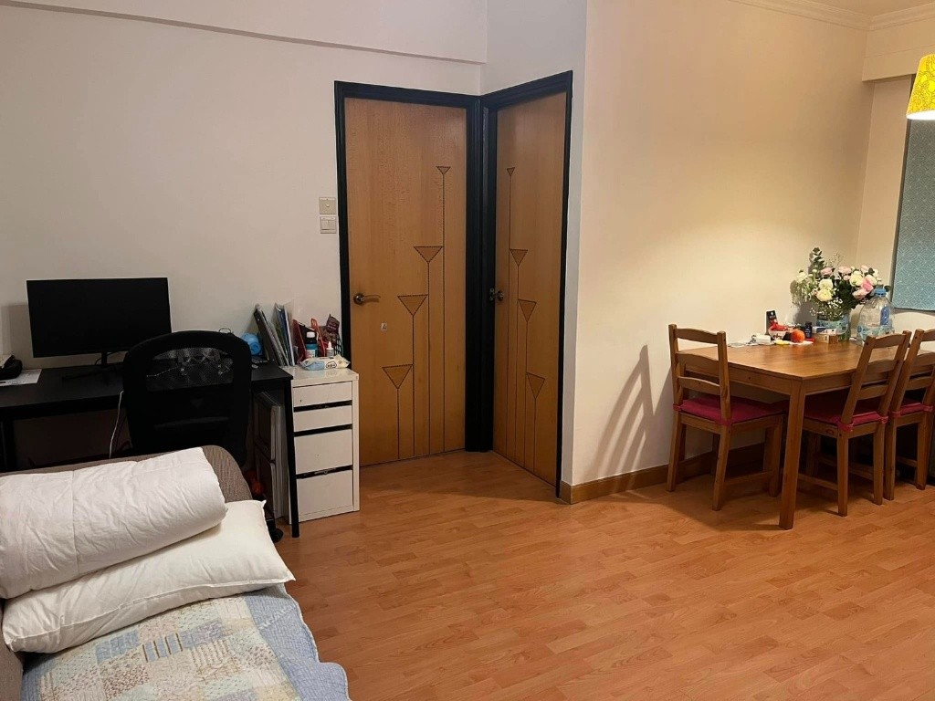 Female Flat share in Wanchai - No agency fee required.  - 灣仔 - 房間 (合租／分租) - Homates 香港