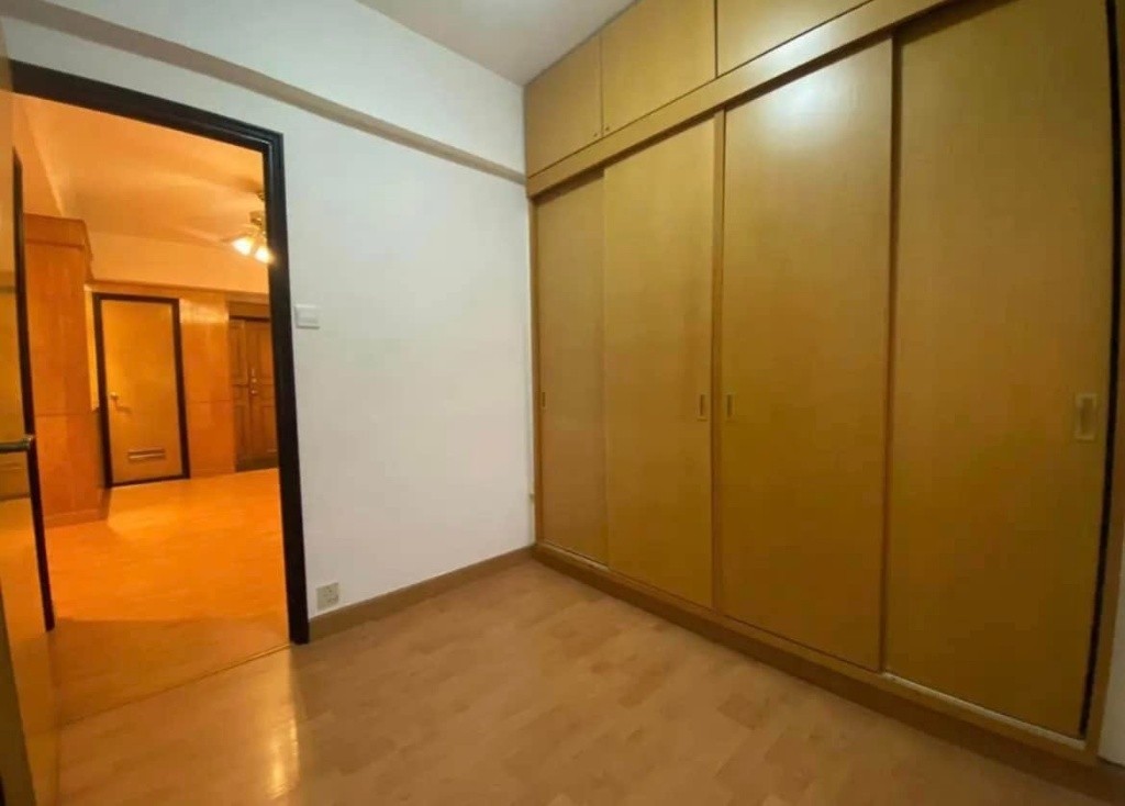 Female Flat share in Wanchai - No agency fee required.  - 灣仔 - 房間 (合租／分租) - Homates 香港