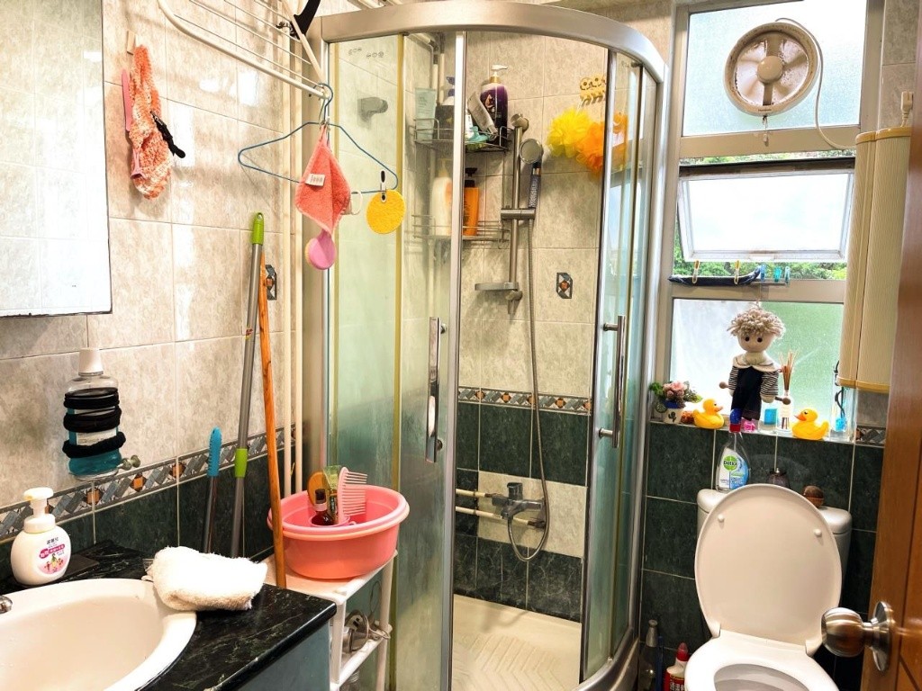 業主直租，全新翻裝，山景開陽，交通便利 - Causeway Bay - Bedroom - Homates Hong Kong