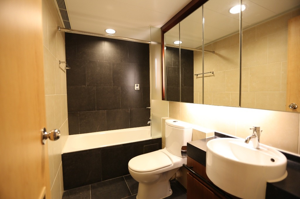 Rare and unique Garden (Share) House for Expatriates - 元朗 - 房間 (合租／分租) - Homates 香港