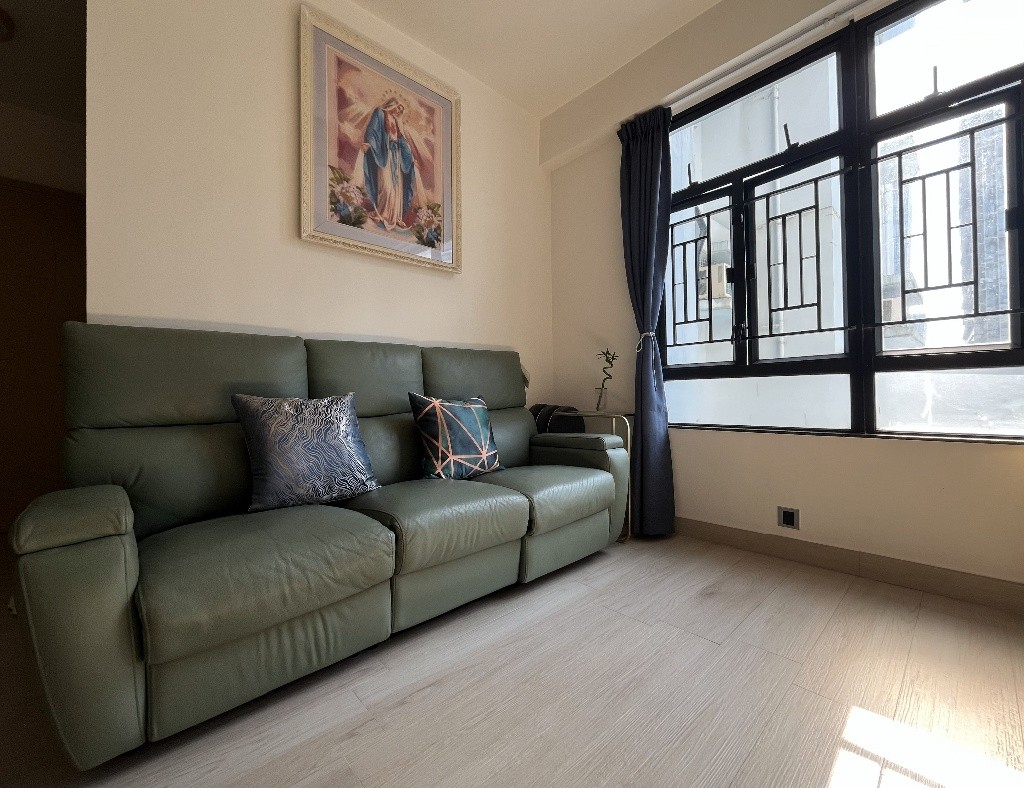 招一女室友 觀塘 分租3號雙人睡房 光猛 全新裝修 乾淨安靜 樓下商場餐廳超市 小巴巴士地鐵 - 观塘/秀茂坪 - 房间 (合租／分租) - Homates 香港