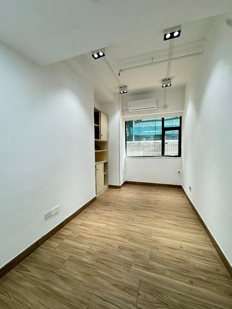 观塘港铁沿线好房，交通便利 - 观塘/秀茂坪 - 工厂大厦 - Homates 香港