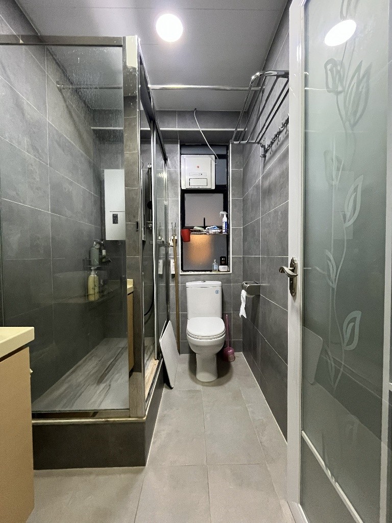 招一女室友 觀塘 分租2號書睡房 光猛 全新裝修 乾淨安靜 樓下商場餐廳超市 小巴巴士地鐵 - 觀塘/秀茂坪 - 房間 (合租／分租) - Homates 香港