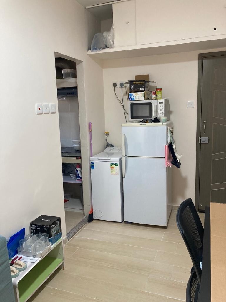 whtsapp 665029.75 兩房單位一空房 287呎 全新裝修 旺角 分租 合租 性別不限 高層有𨋢 包水電 三面大窗 空氣流通 四通八達 乾淨安靜 - 旺角/油麻地 - 房间 (合租／分租) - Homates 香港