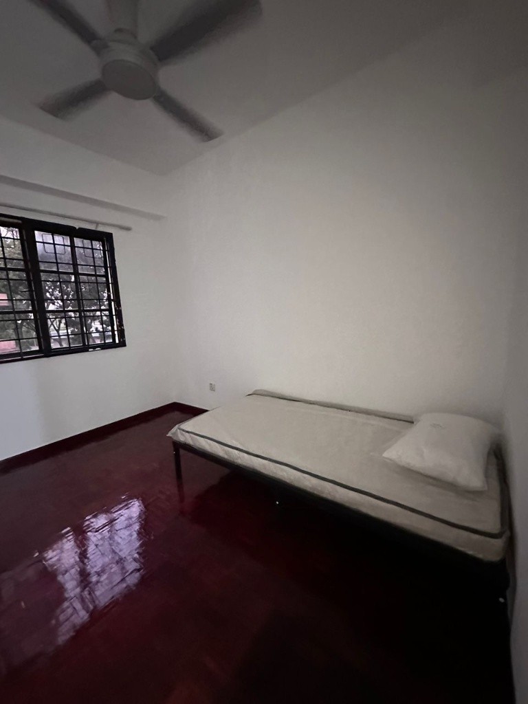 Room to rent Middle Room Bayu Tasik Condominium -  - 房间 (合租／分租) - Homates 马来西亚