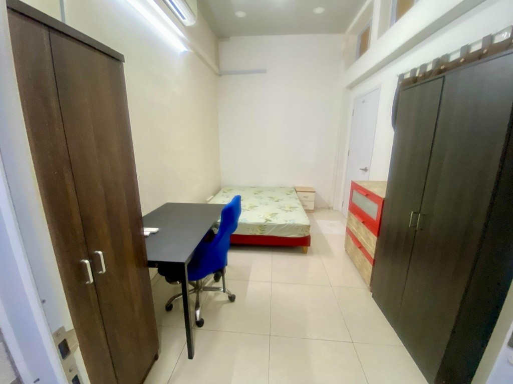 56 Eng Hoon - Outram Park/ Redhill/ Tiong Bahru/ Master Room/ Available Immediate - Tiong Bahru - Bedroom - Homates Singapore