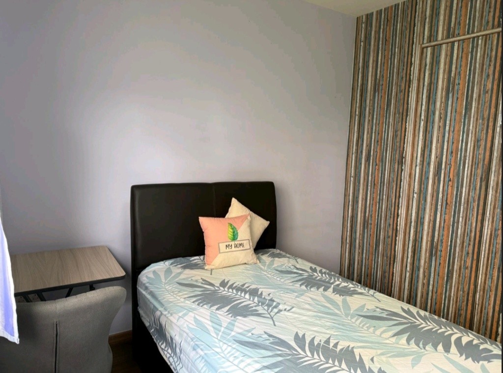 主人房出租 Master bedroom+ bathroom @ $1000 - Punggol - Bedroom - Homates Singapore