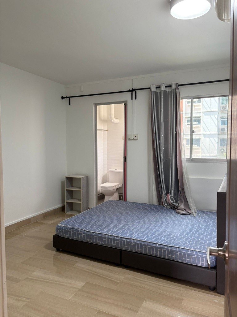 🏡 Spacious Master Room @ Bukit Gombak - Bukit Gombak 武吉甘柏 - 分租房間 - Homates 新加坡