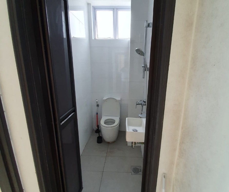 Available Immediately - Common Room/Include Utilities/Wifi/Aircon/No Agent Fee/Light Cooking Allowed/Washing Machine - Toa Payoh - Bedroom - Homates Singapore