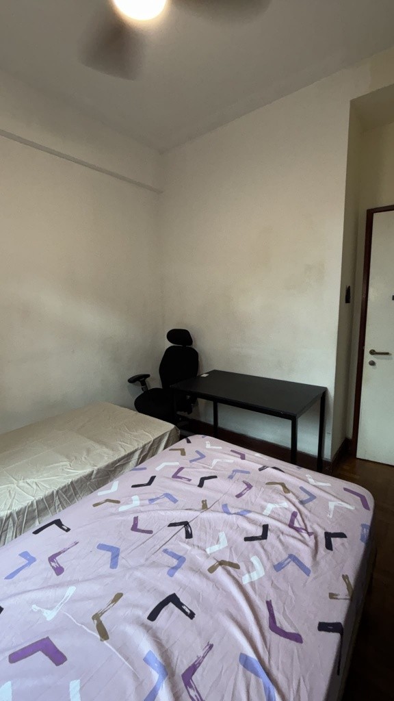 Room for rent / CHINESE GARDEN / Common room / 1pax stay / Available 20 September - Chinese Garden - Bedroom - Homates Singapore