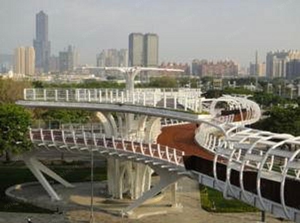 凱旋四路 夢時代 自行車橋 電梯透天 免爬樓梯 前鎮加工區 - 前镇区 - 独立套房 - Homates 台湾
