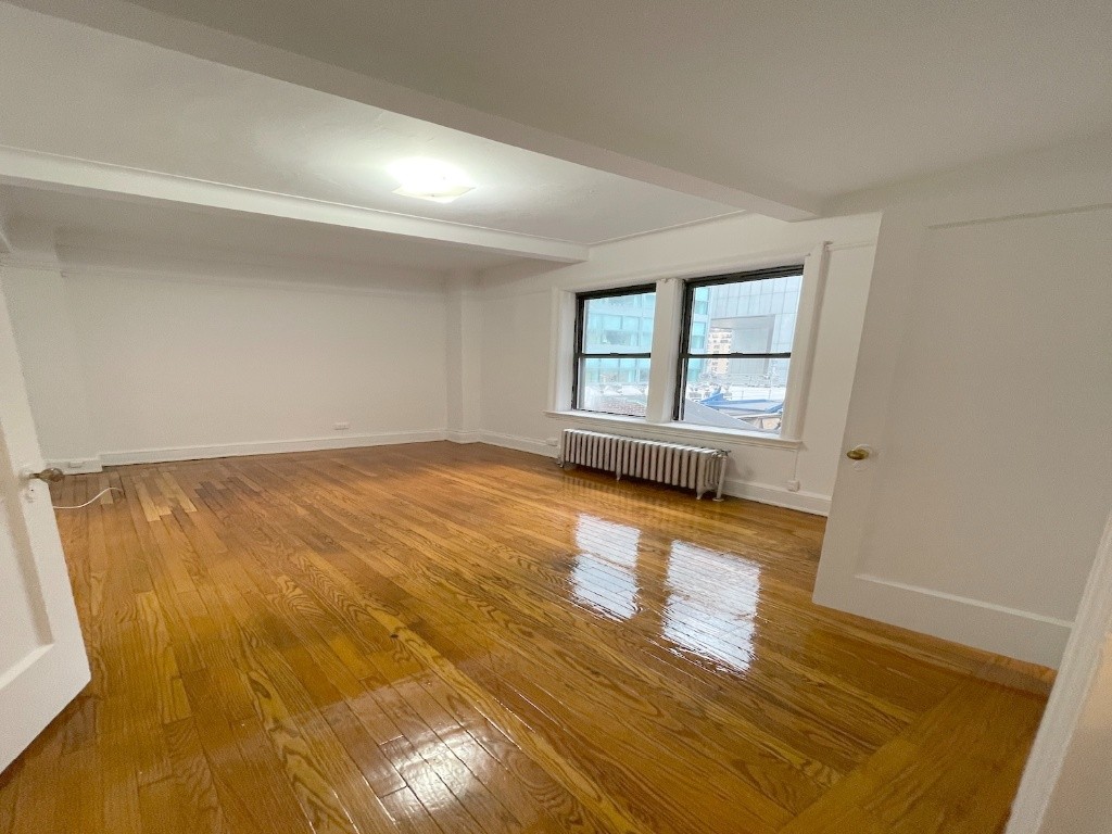 纽约曼哈顿中城中央车站附近出租 $2,750/月除了网络其他全包 -  - 整套出租 - Homates 美国